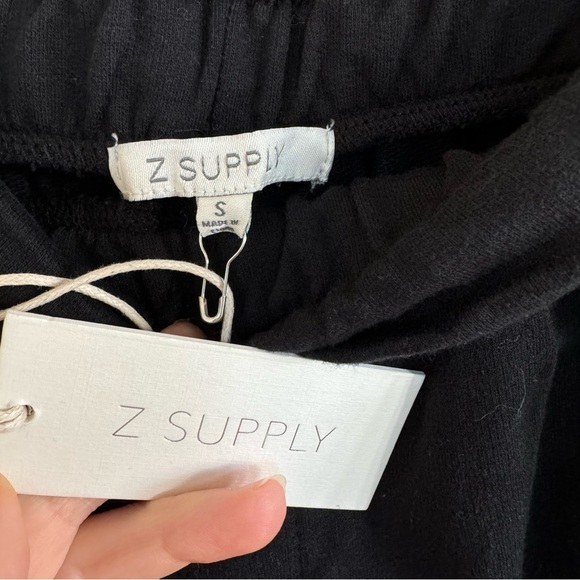 Z Supply Revolve The Brixton Jogger Black Buttoned Ankle Sweatpants Small NWT - Picture 6 of 6